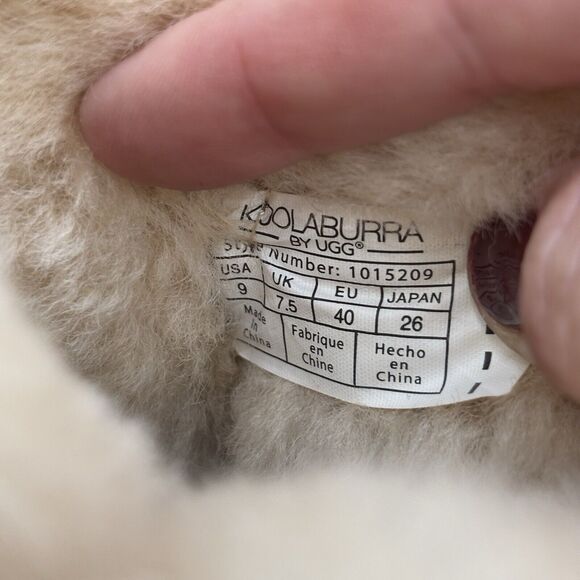 Koolaburra Short Chestnut Brown Suede Style # 1015209 Women's Size 9 Boots - Picture 8 of 8